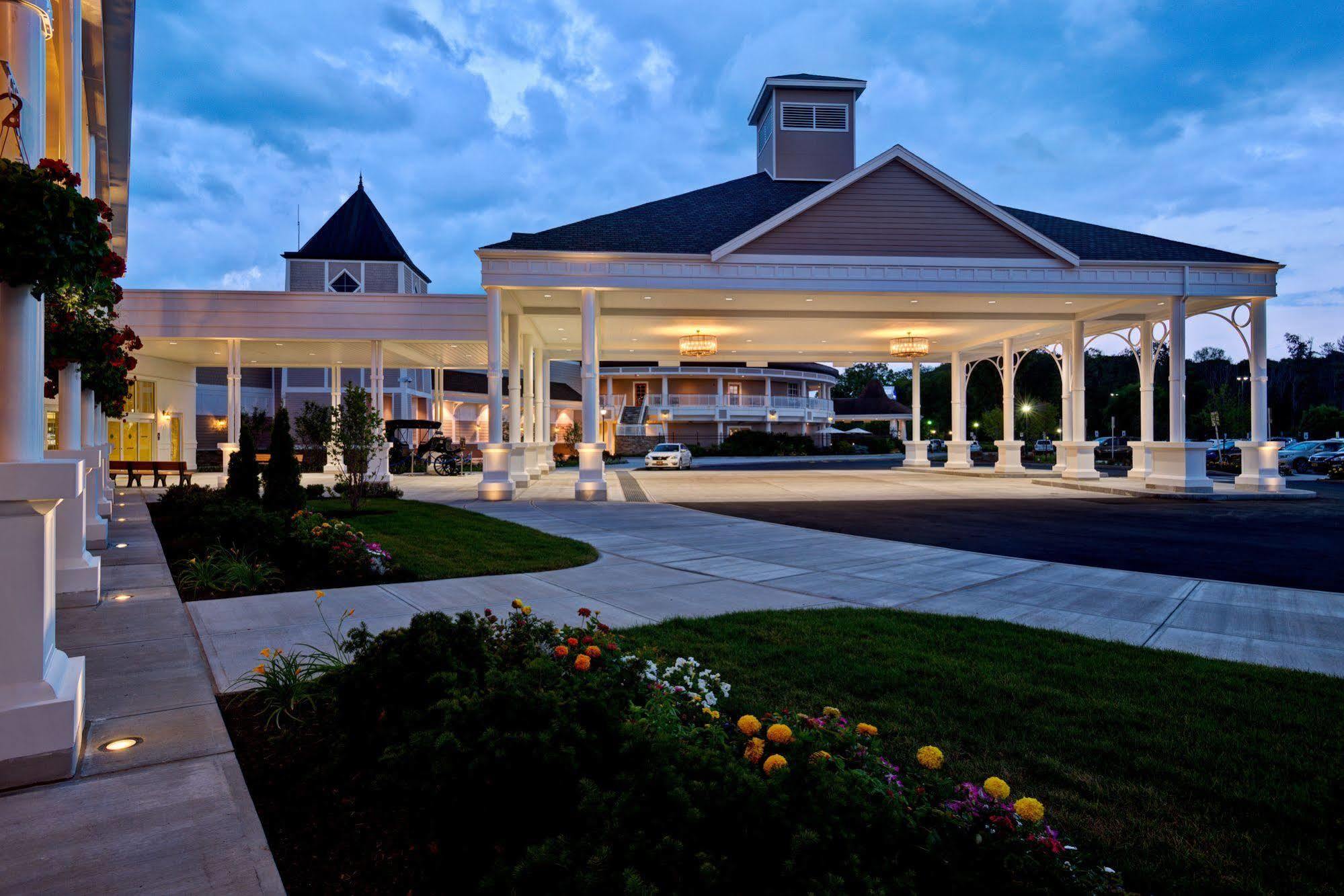 Saratoga Casino Hotel Saratoga Springs Ngoại thất bức ảnh